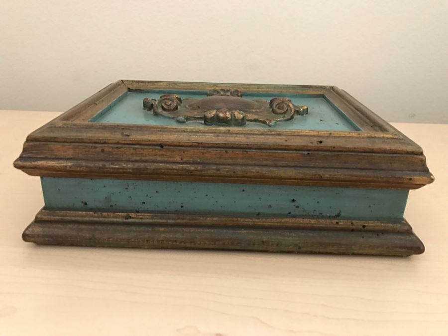JUST ADDED - Vintage Wooden Box [Photo 4]