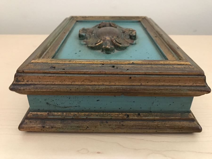 JUST ADDED - Vintage Wooden Box [Photo 6]