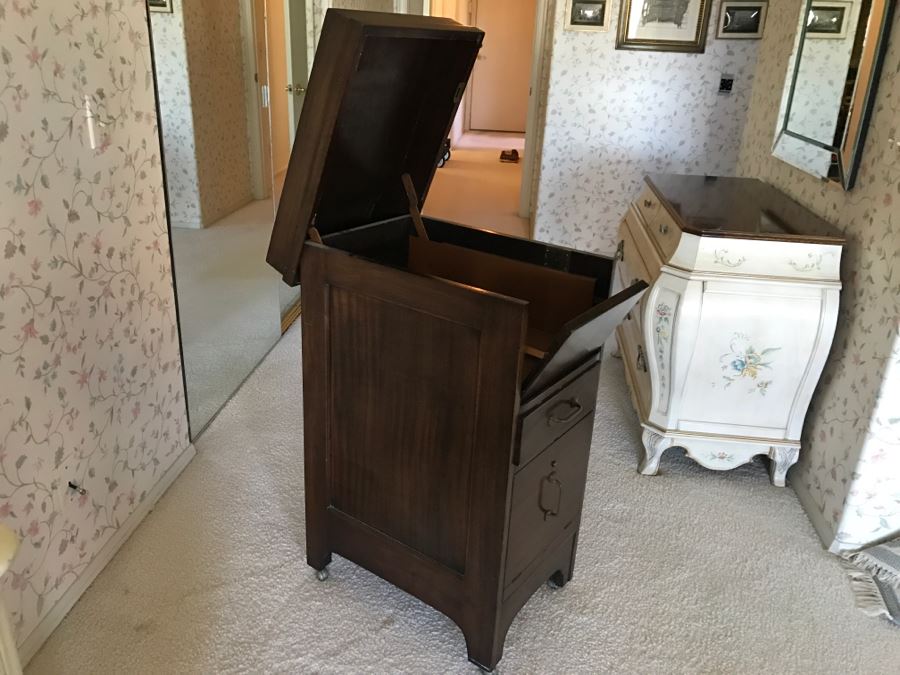 JUST ADDED - Vintage Wooden Filing Cabinet On Casters AUTOMATIC By The Automatic File & Index Co Green Bay, Wi [Photo 14]