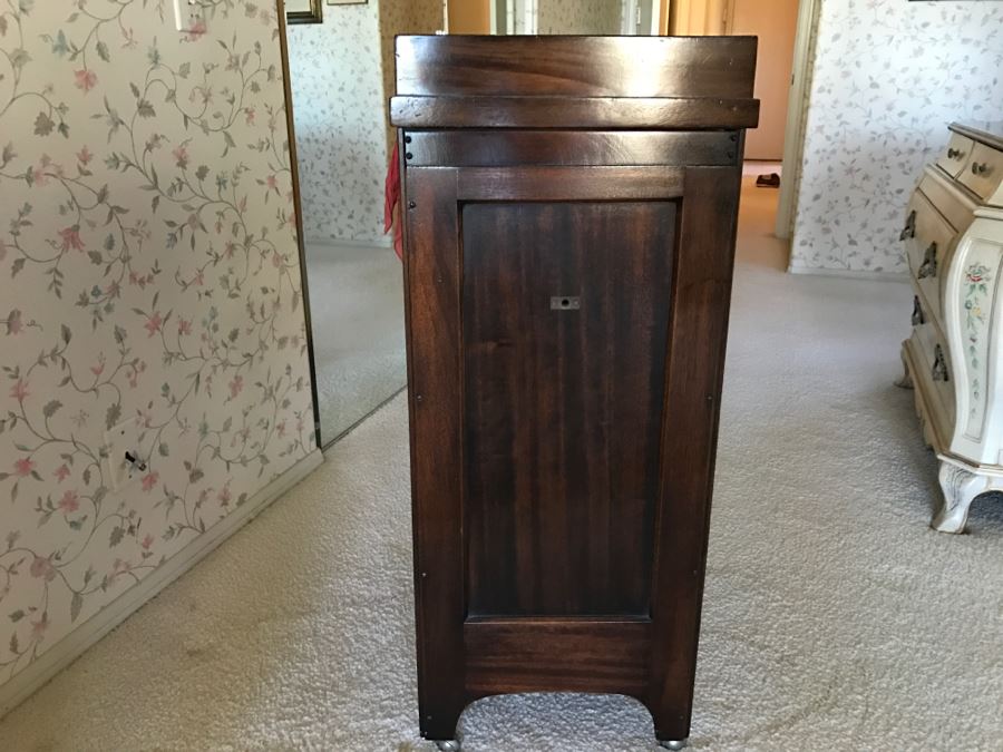 JUST ADDED - Vintage Wooden Filing Cabinet On Casters AUTOMATIC By The Automatic File & Index Co Green Bay, Wi [Photo 20]