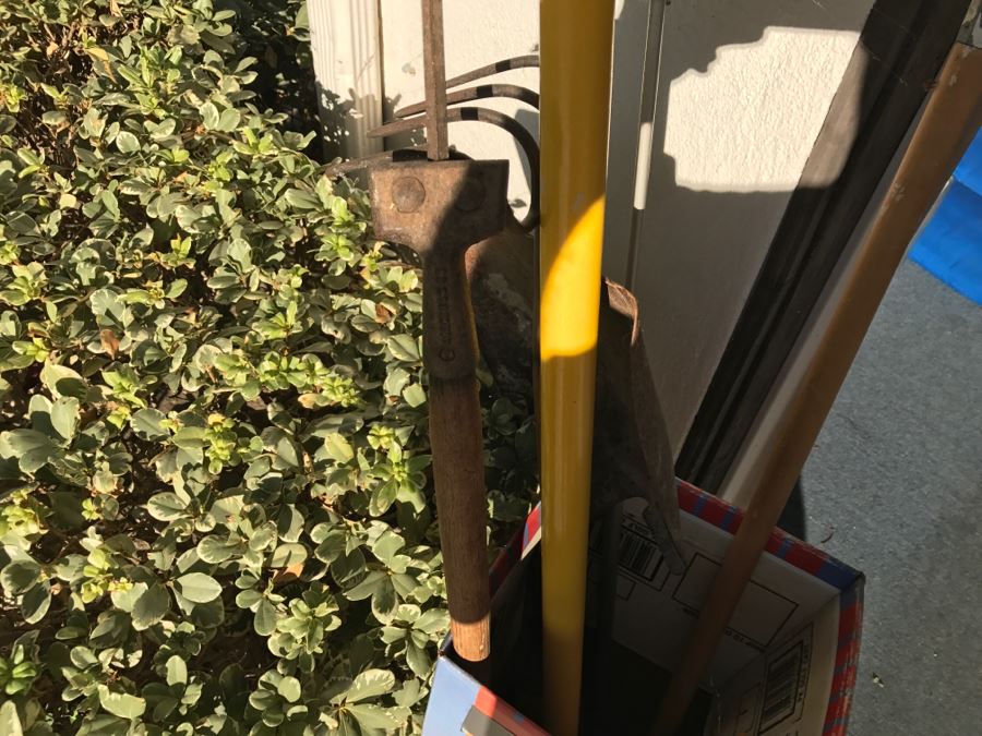 JUST ADDED - Various Garden Tools [Photo 3]