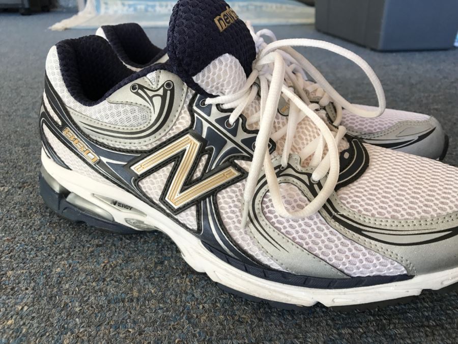 JUST ADDED - Men's New Balance Running Shoes Size 14 Like New [Photo 3]