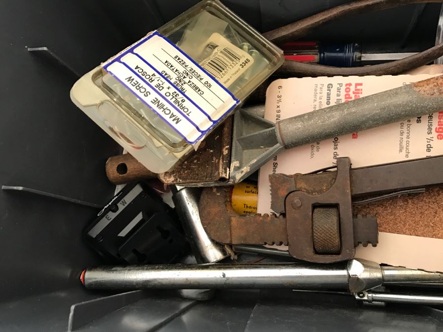 JUST ADDED - Stack-On Toolbox Filled With Various Tools [Photo 7]