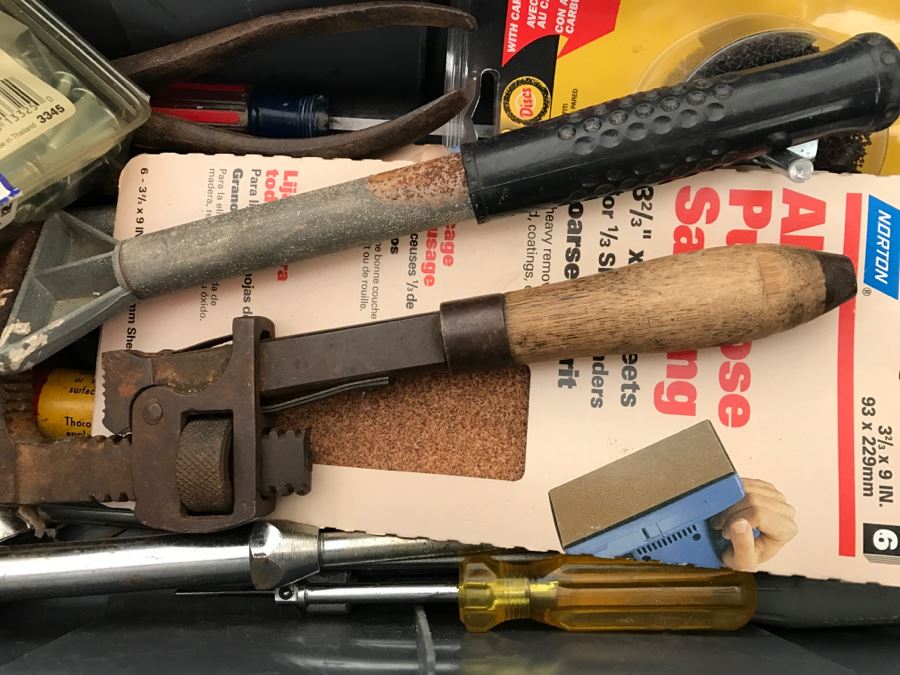 JUST ADDED - Stack-On Toolbox Filled With Various Tools [Photo 8]