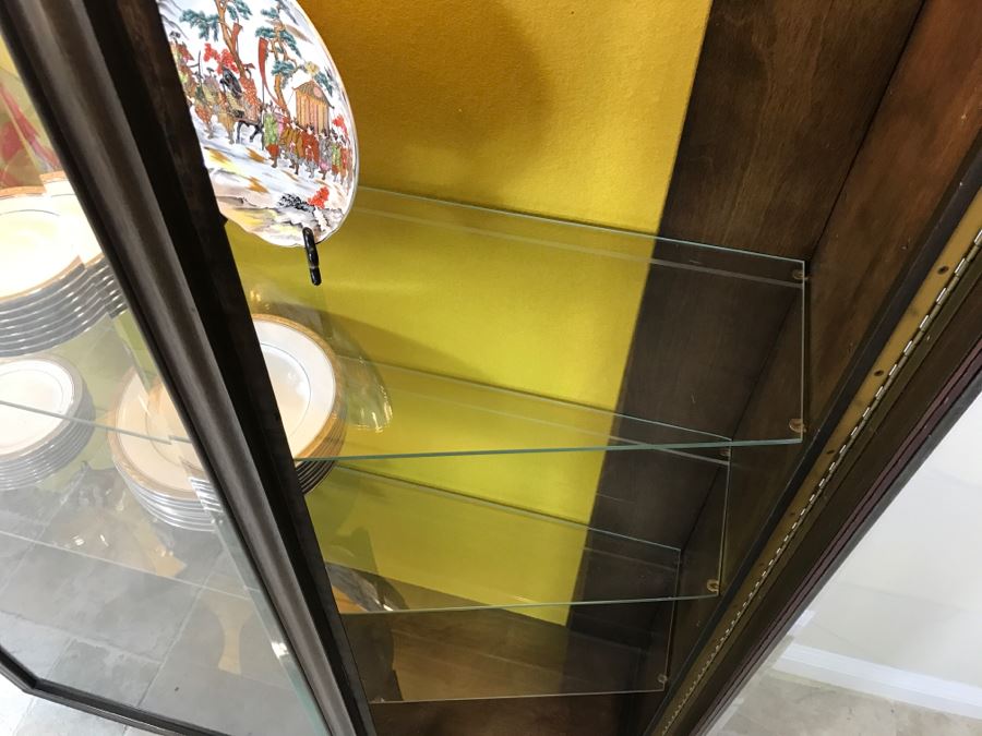 Nice Wooden China Display Curio Cabinet With Beveled Glass And Lighting [Photo 12]