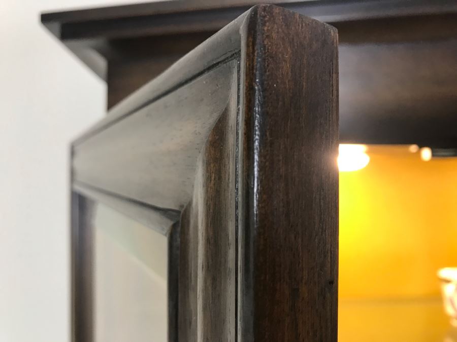 Nice Wooden China Display Curio Cabinet With Beveled Glass And Lighting [Photo 13]