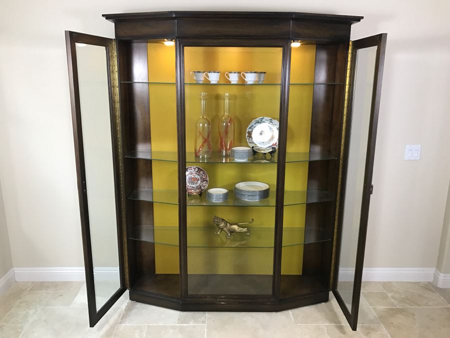 Nice Wooden China Display Curio Cabinet With Beveled Glass And Lighting [Photo 2]
