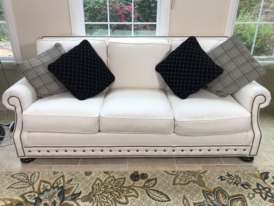 Tommy Bahama White Designer Sofa With Nailhead Trim And 4 Throw Pillows Like New