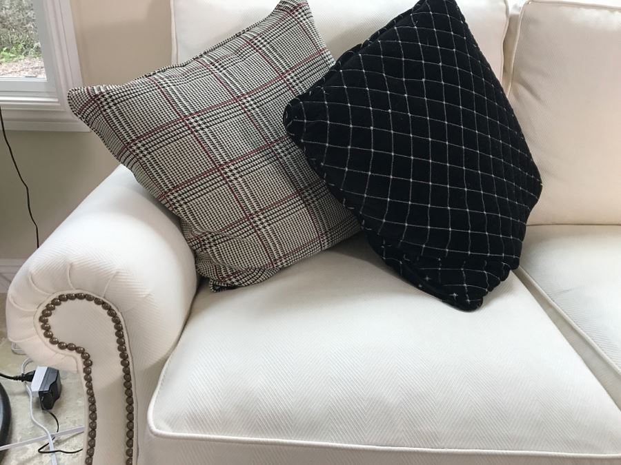 Tommy Bahama White Designer Sofa With Nailhead Trim And 4 Throw Pillows Like New [Photo 16]