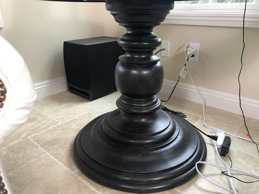 Stanley Furniture Co 3' Round Pedestal Turned Wood Side Table [Photo 6]