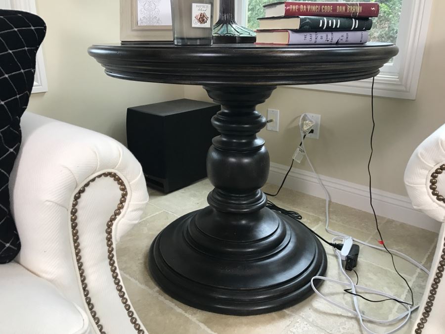 Stanley Furniture Co 3' Round Pedestal Turned Wood Side Table [Photo 2]