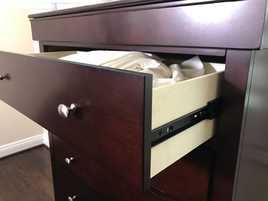 Contemporary 5-Drawer Chest Of Drawers Dresser - Never Used Guest Room [Photo 5]