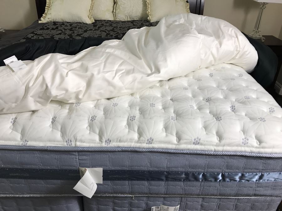Never Used Cal King Serta Mattress Smart Surface With Headboard Bedframe And Vida by Eva Mendes Comforter And Down Comforter - Guest Room [Photo 8]