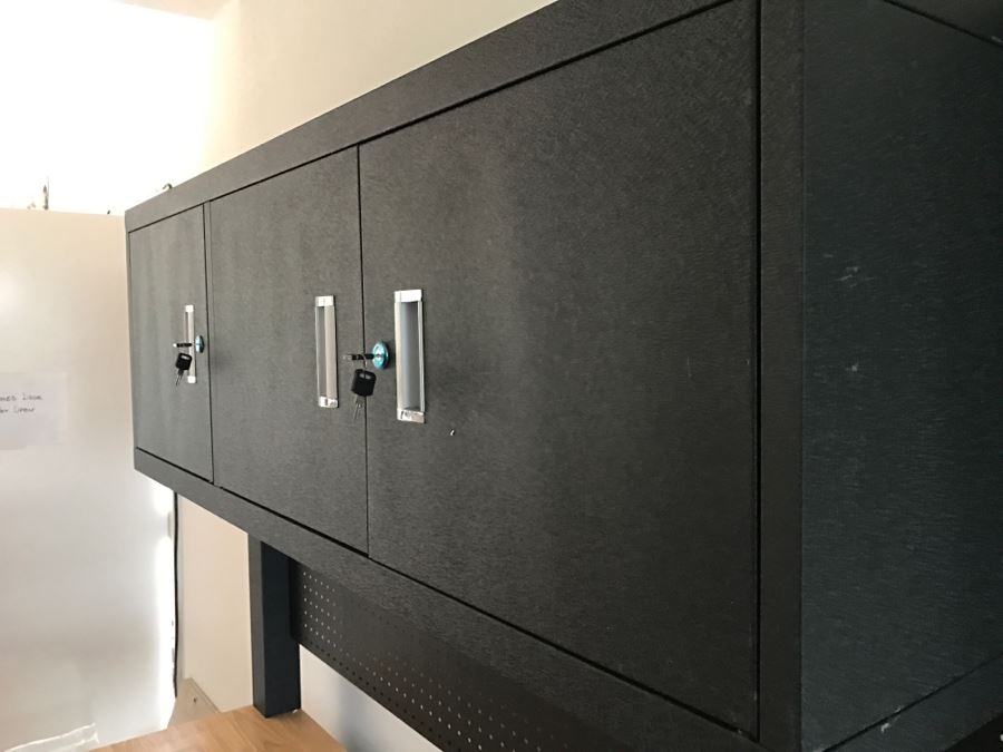 Heavy Duty Garage Butcher Block Top Workbench With Top Lockable Lockers On Heavy Duty Casters Like New [Photo 20]