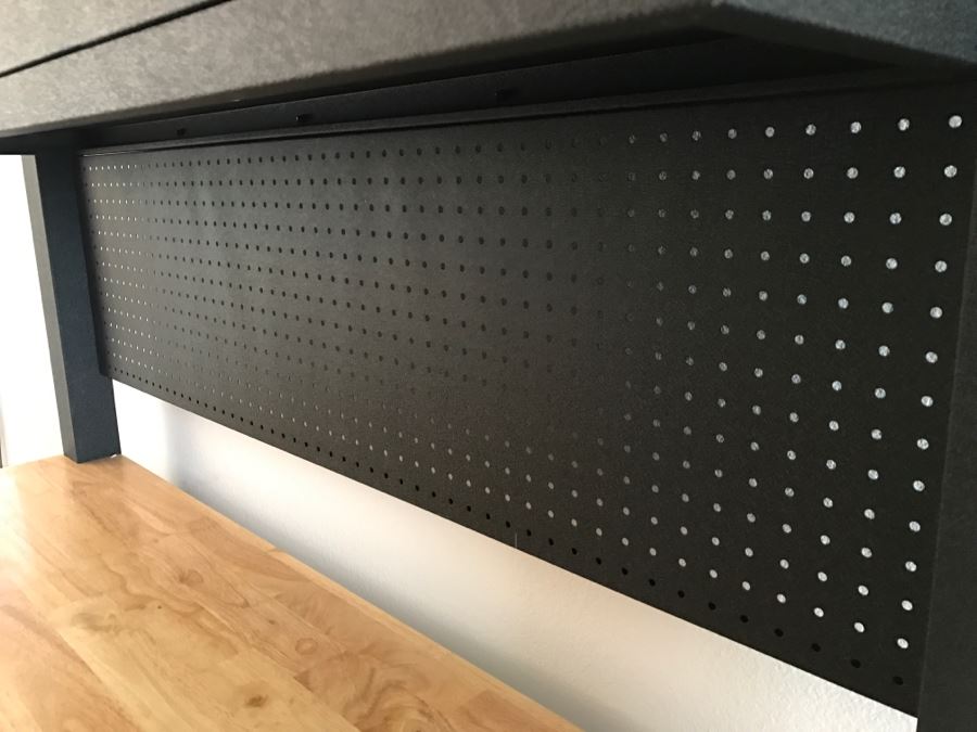 Heavy Duty Garage Butcher Block Top Workbench With Top Lockable Lockers On Heavy Duty Casters Like New [Photo 19]