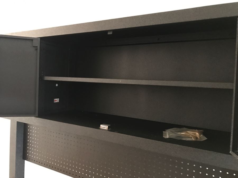 Heavy Duty Garage Butcher Block Top Workbench With Top Lockable Lockers On Heavy Duty Casters Like New [Photo 24]