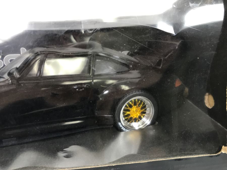 JUST ADDED - Porsche 911 GT2 Remoted Controlled Car In Box - Body Of Car Appears To Be Damaged Inside Box [Photo 7]