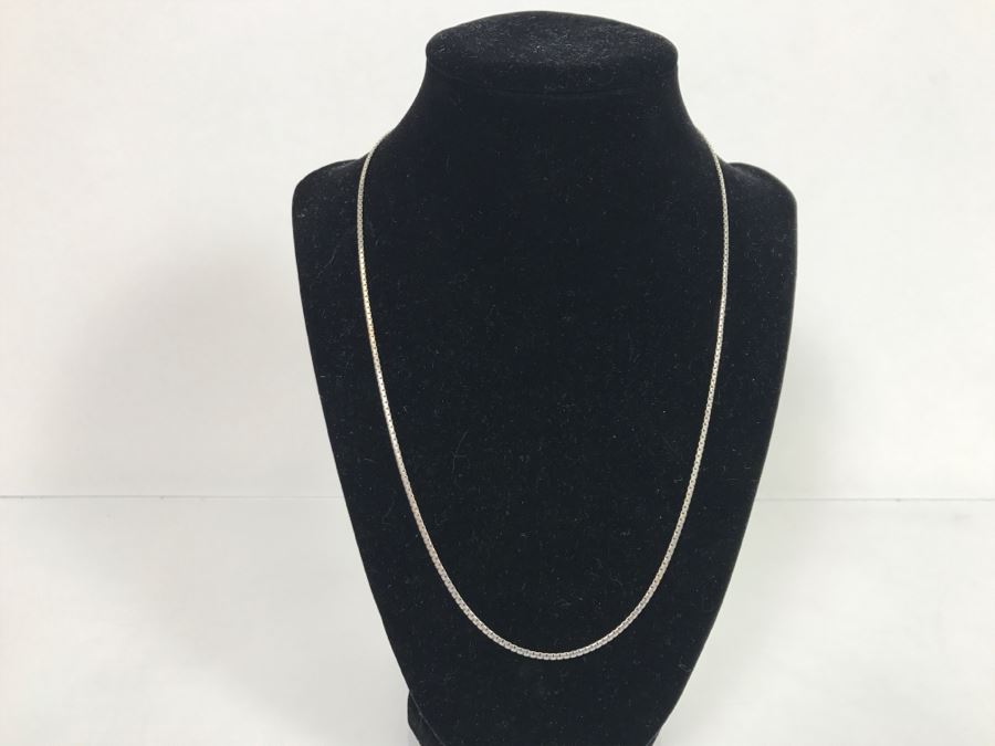 JUST ADDED - Sterling Silver Italian Box Chain Necklace 5.3g [Photo 2]