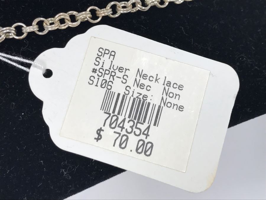 JUST ADDED - Silver Necklace With Leaf Pendant [Photo 5]