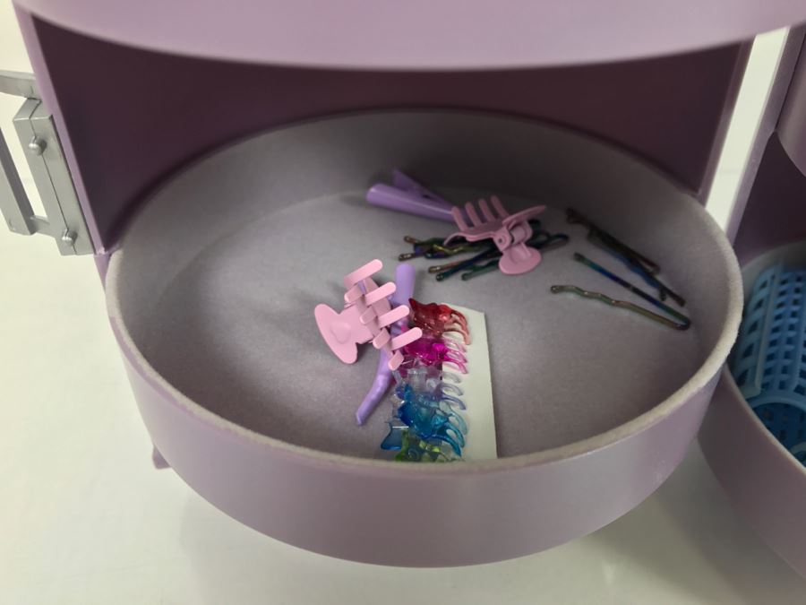 JUST ADDED - American Girl Doll Hair Accessories With Storage Case [Photo 5]