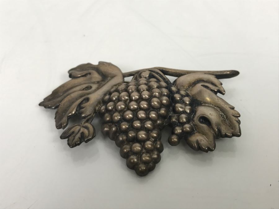 JUST ADDED - Vintage Sterling Silver Grape Brooch By Lang 7.6g [Photo 2]