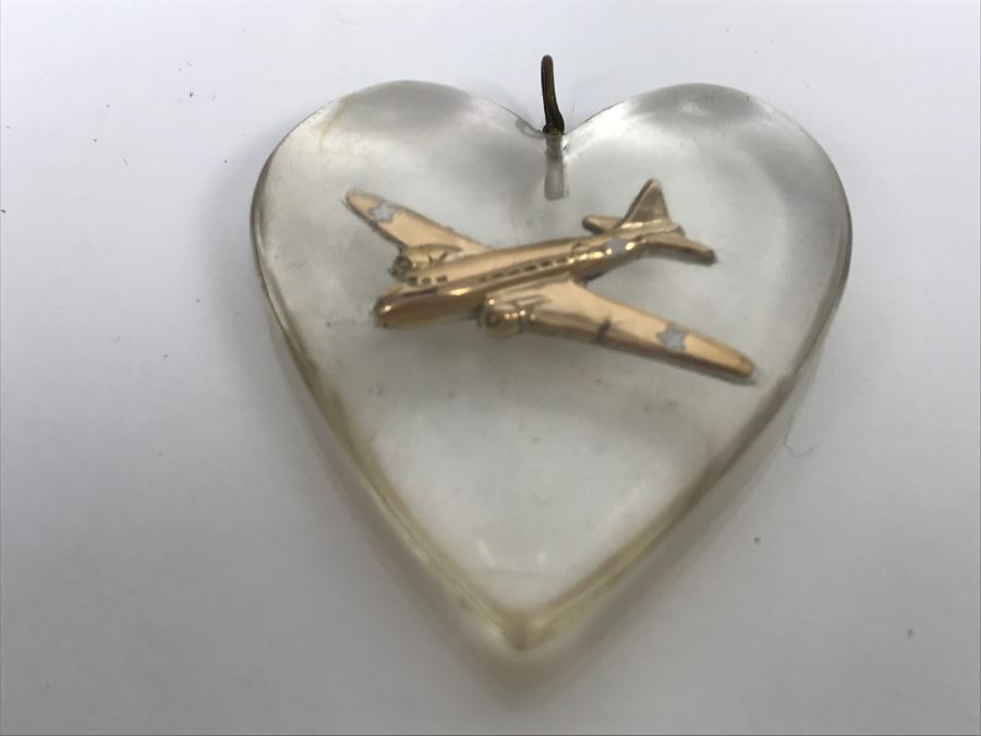 JUST ADDED - Vintage Clear Heart Shaped Pendant With Encased Airplane [Photo 2]