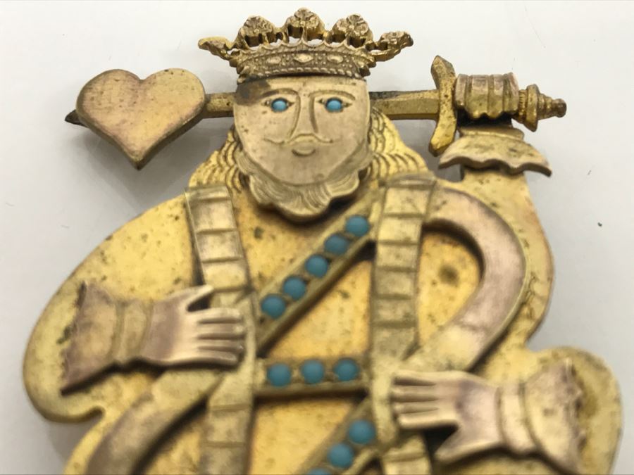 JUST ADDED - Gold Tone King Of Hearts Brooch Accented With Round Turquoise Stones [Photo 5]
