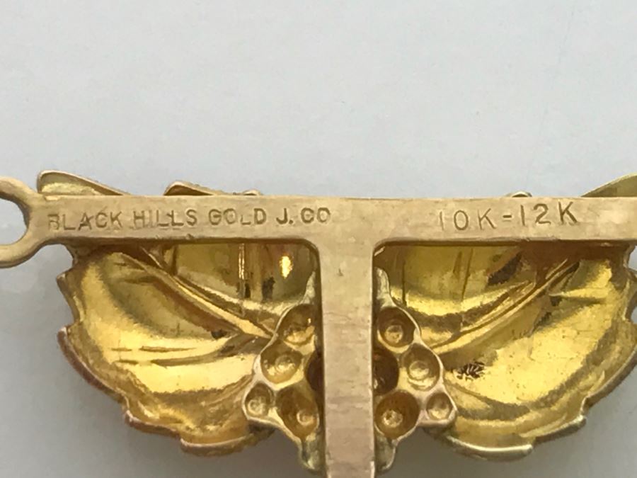 JUST ADDED - 10-12K Yellow Gold Grape Design Pendant Black Hills Gold J. Co 2.6g [Photo 2]