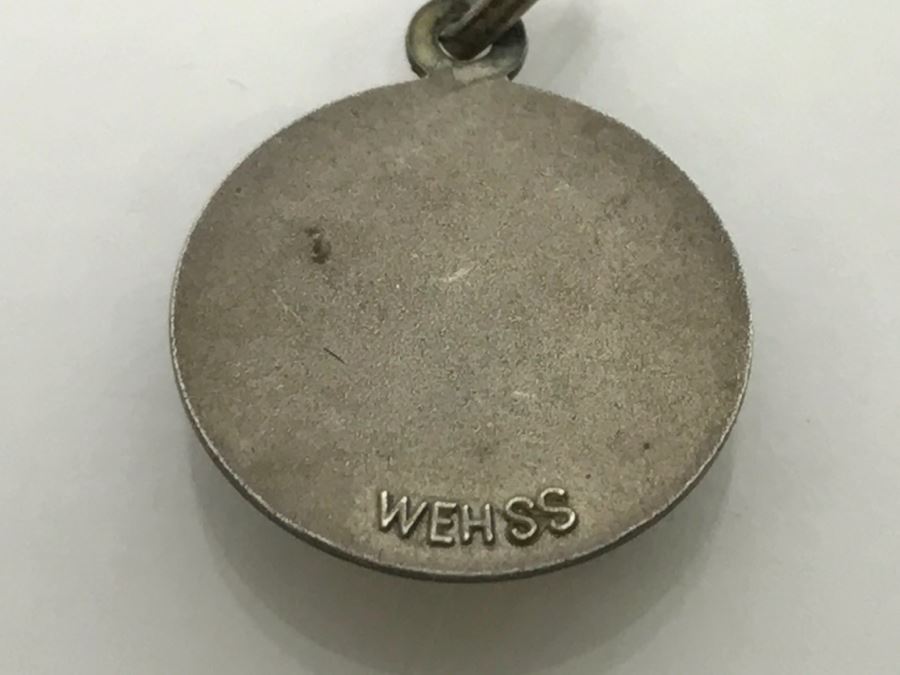 JUST ADDED - Pair Of Sterling Silver Pendants - Lions Head And Native American Design 5.5g [Photo 7]