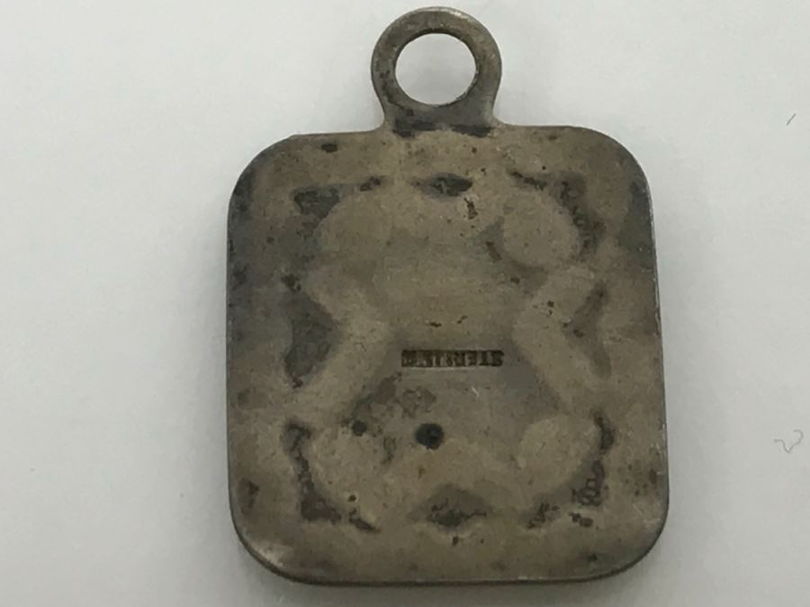 JUST ADDED - Pair Of Sterling Silver Pendants - Lions Head And Native American Design 5.5g [Photo 8]