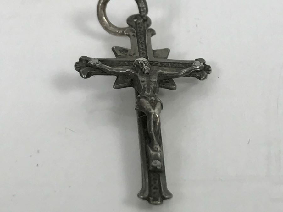JUST ADDED - Sterling Silver Crucifix Cross Pendant 0.4g [Photo 6]