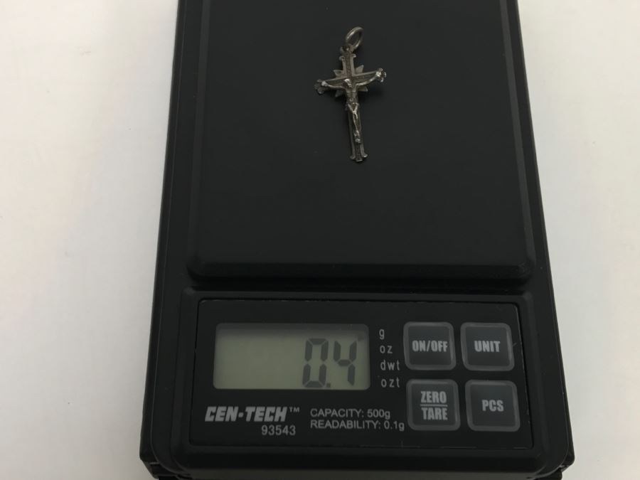 JUST ADDED - Sterling Silver Crucifix Cross Pendant 0.4g [Photo 11]