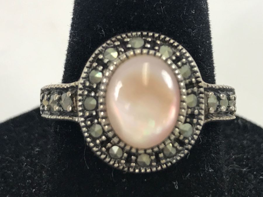 JUST ADDED - Sterling Silver Bezel Set Mother Of Pearl And Marcasite Halo Ring Size 7 3.7g [Photo 4]