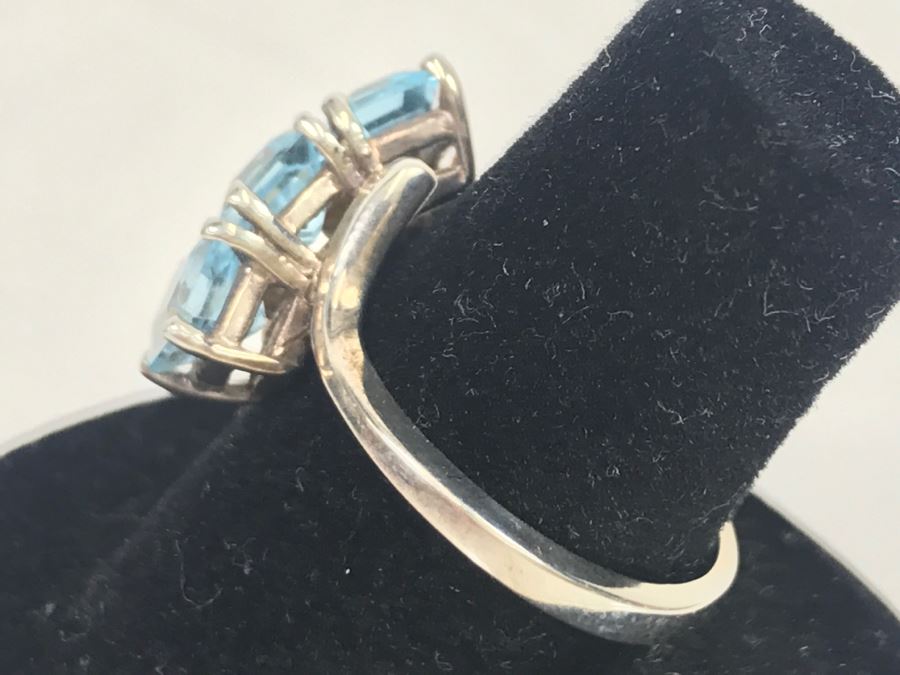 JUST ADDED - Sterling Silver Ring With (3) Synthetic Emerald Topaz Stones 4.2g [Photo 6]