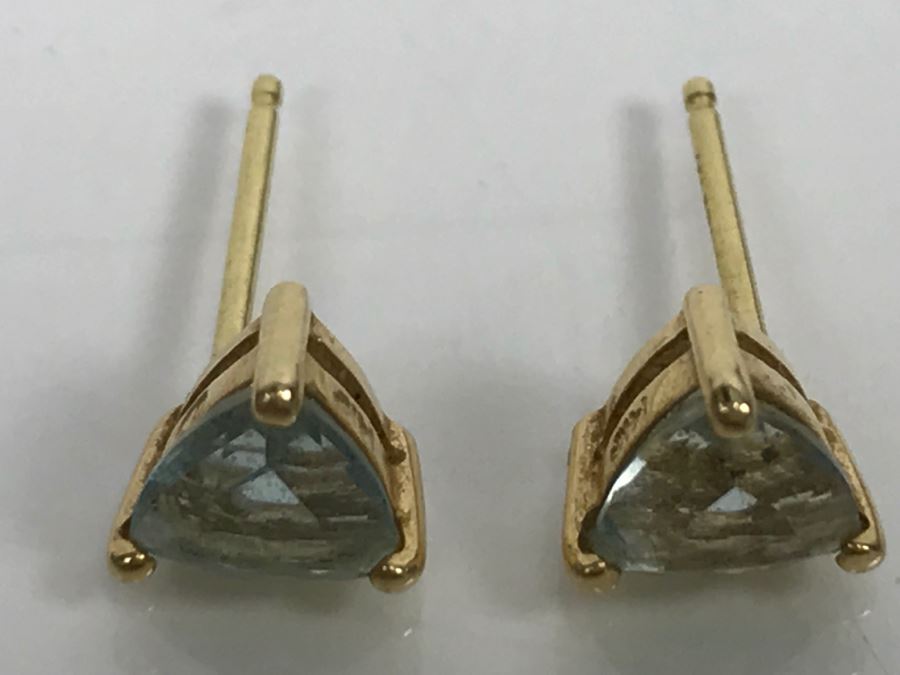 JUST ADDED - 3 Prong Set Trillion Cut Blue Topaz Like Stone Set In 14k Gold Basket 1.1g [Photo 4]
