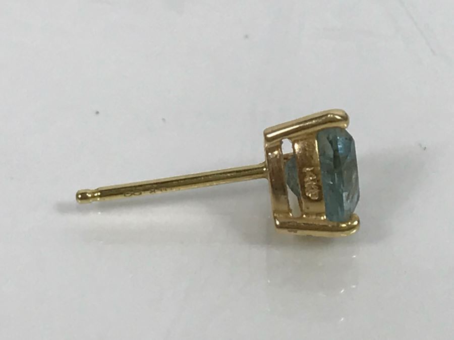 JUST ADDED - 3 Prong Set Trillion Cut Blue Topaz Like Stone Set In 14k Gold Basket 1.1g [Photo 6]