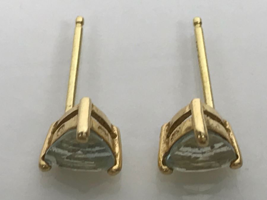 JUST ADDED - 3 Prong Set Trillion Cut Blue Topaz Like Stone Set In 14k Gold Basket 1.1g [Photo 5]