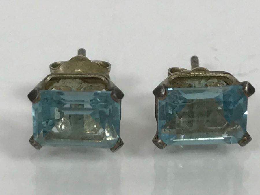 JUST ADDED - Sterling Silver Stud Earrings With 4 Prong Set Clear Blue Stones 1.0g [Photo 2]