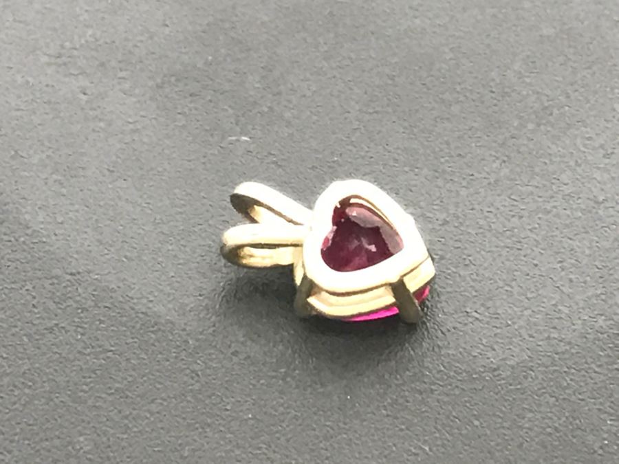 JUST ADDED - 14k Gold Heart-Shapped 4 Prong Set Light Red Stone With Split Bale 0.6g [Photo 14]