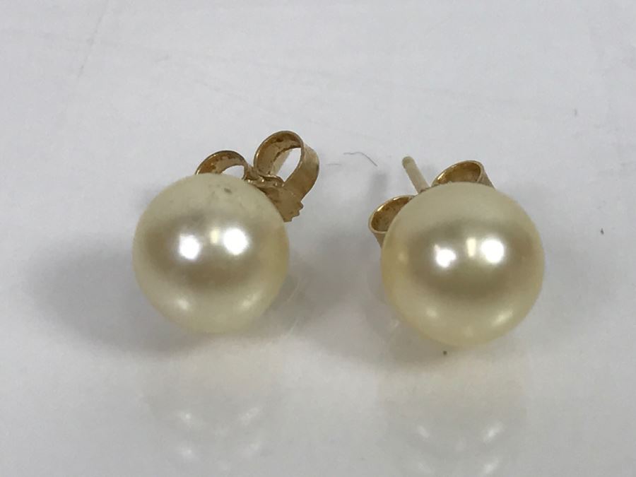 JUST ADDED - 14k Gold Stud Earrings With 7.22mm - 7.46mm Pearls Minimal Blemishes Good Luster 1.4g [Photo 3]