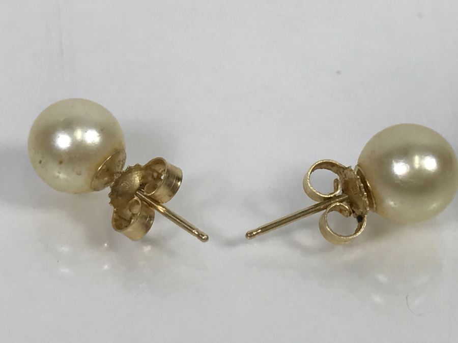 JUST ADDED - 14k Gold Stud Earrings With 7.22mm - 7.46mm Pearls Minimal Blemishes Good Luster 1.4g [Photo 1]