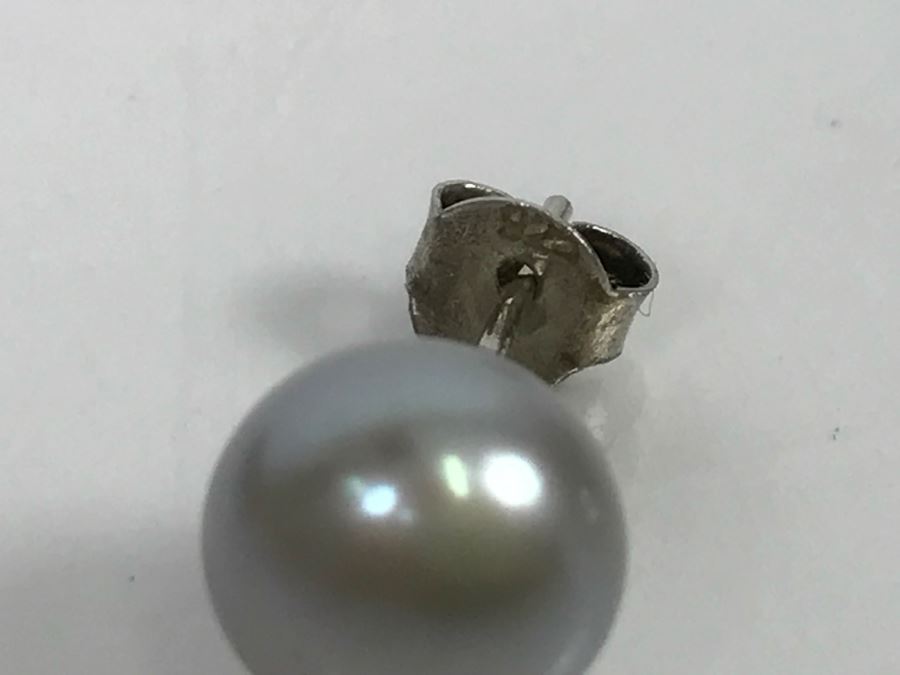 JUST ADDED - Sterling Silver Gray Tone Button Pearl Stud Earrings 2.2g [Photo 7]