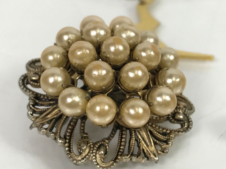 JUST ADDED - Assorted Collection Of Costume Jewelry Including Signed Brooches, Earrings, Ring, Necklace [Photo 5]