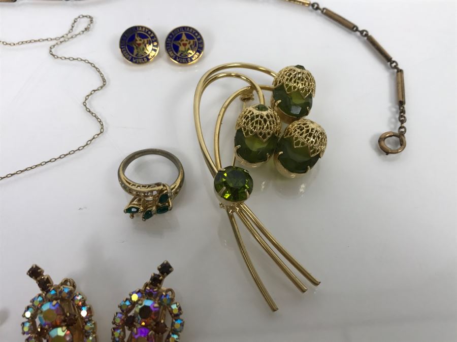 JUST ADDED - Assorted Collection Of Costume Jewelry Including Signed Brooches, Earrings, Ring, Necklace [Photo 9]