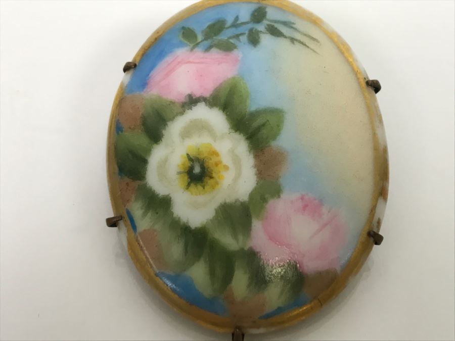 JUST ADDED - Vintage Signed Hand Painted Porcelain Brooch - Pins Needs Repair 12.5g