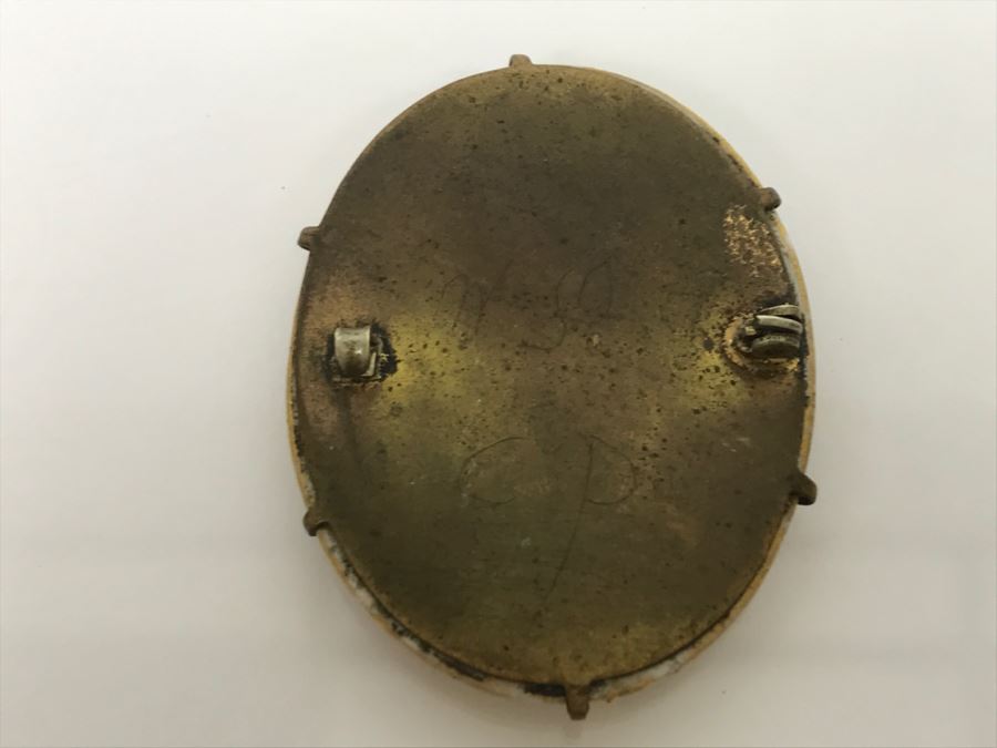 JUST ADDED - Vintage Signed Hand Painted Porcelain Brooch - Pins Needs Repair 12.5g [Photo 7]