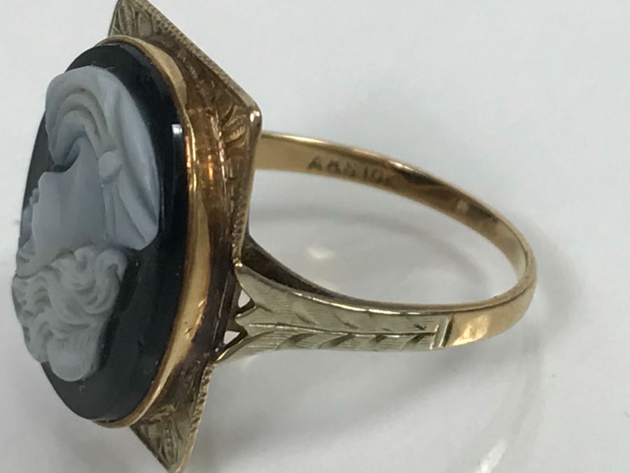 JUST ADDED - 10K Gold Chased Design Ring With Center Cameo A&S 2.7g [Photo 13]