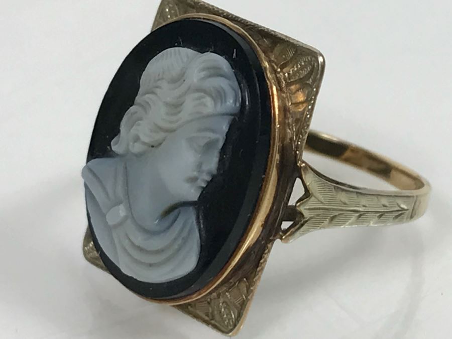 JUST ADDED - 10K Gold Chased Design Ring With Center Cameo A&S 2.7g [Photo 16]