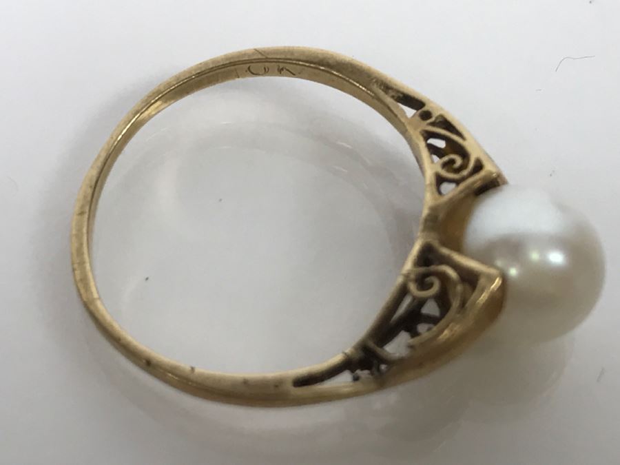 JUST ADDED - 10k Gold Ring With Center Pearl 2.2g [Photo 11]