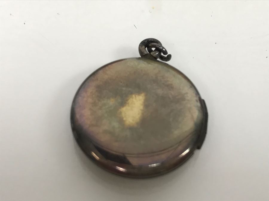 JUST ADDED - Vintage C. H. Riggs Jeweler Long Beach, CA Gold Tone Locket Pendant With Original Box [Photo 3]